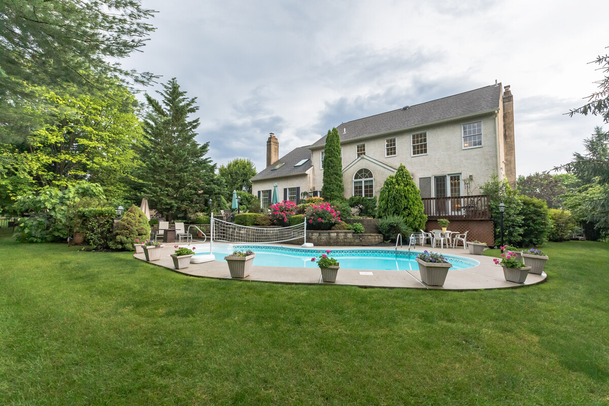 Images Jane Maslowski Real Estate