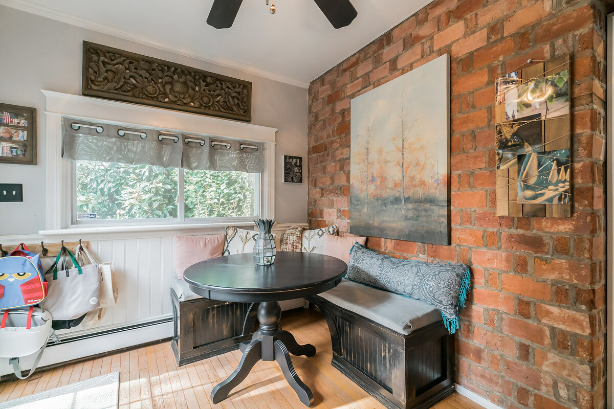 Images Jane Maslowski Real Estate