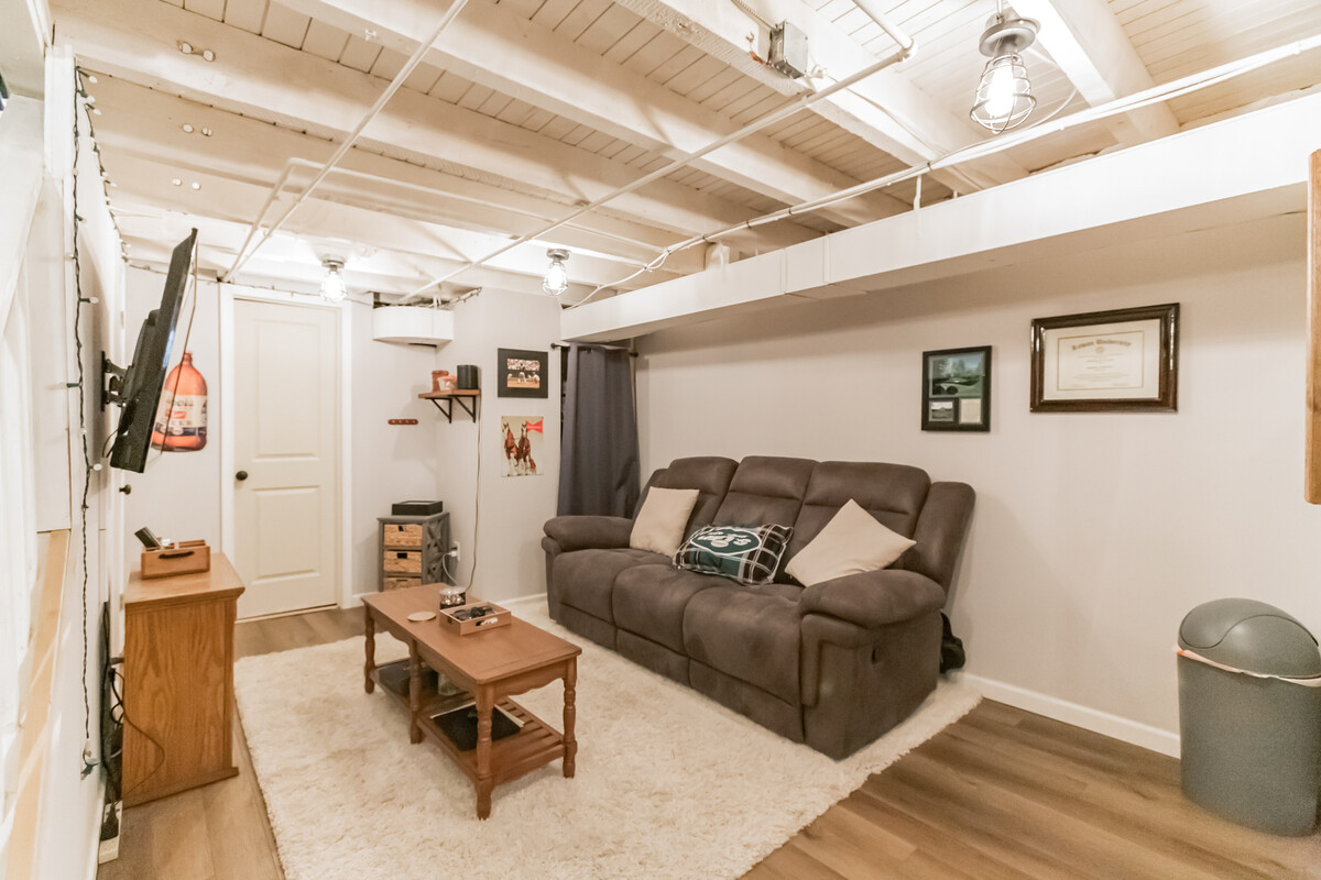 Images Jane Maslowski Real Estate