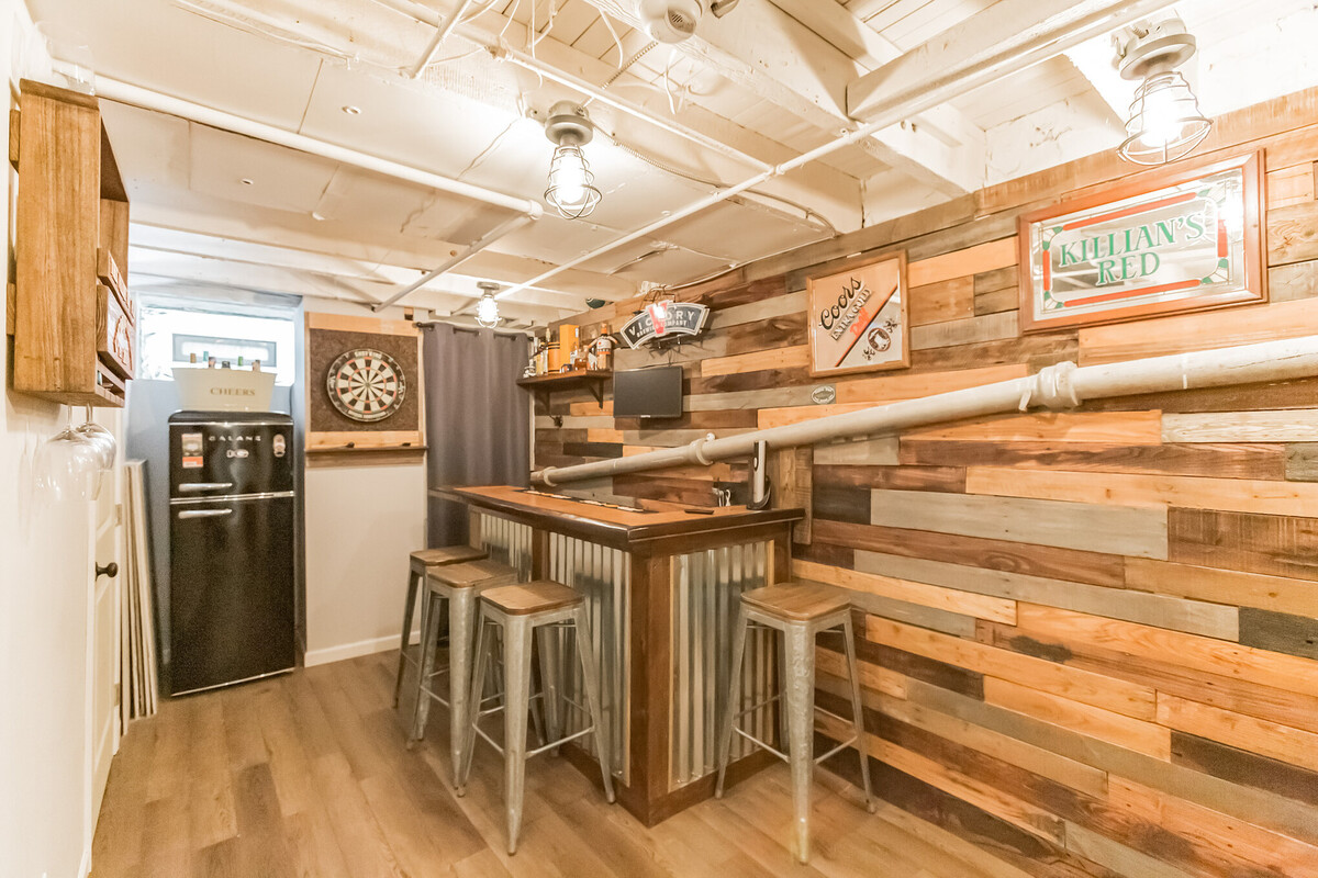 Images Jane Maslowski Real Estate