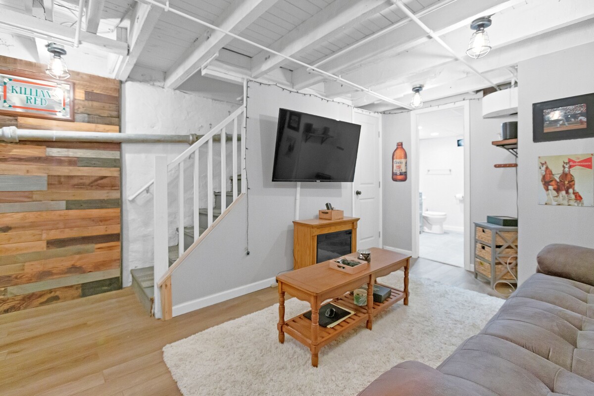 Images Jane Maslowski Real Estate