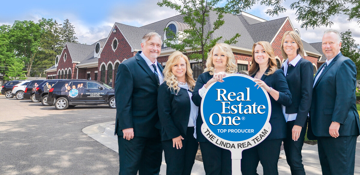 Images Linda Rea Team of Real Estate One