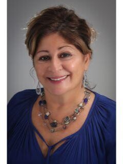 Lisa Mazza REALTOR - Century 21 Full Service Realty Logo