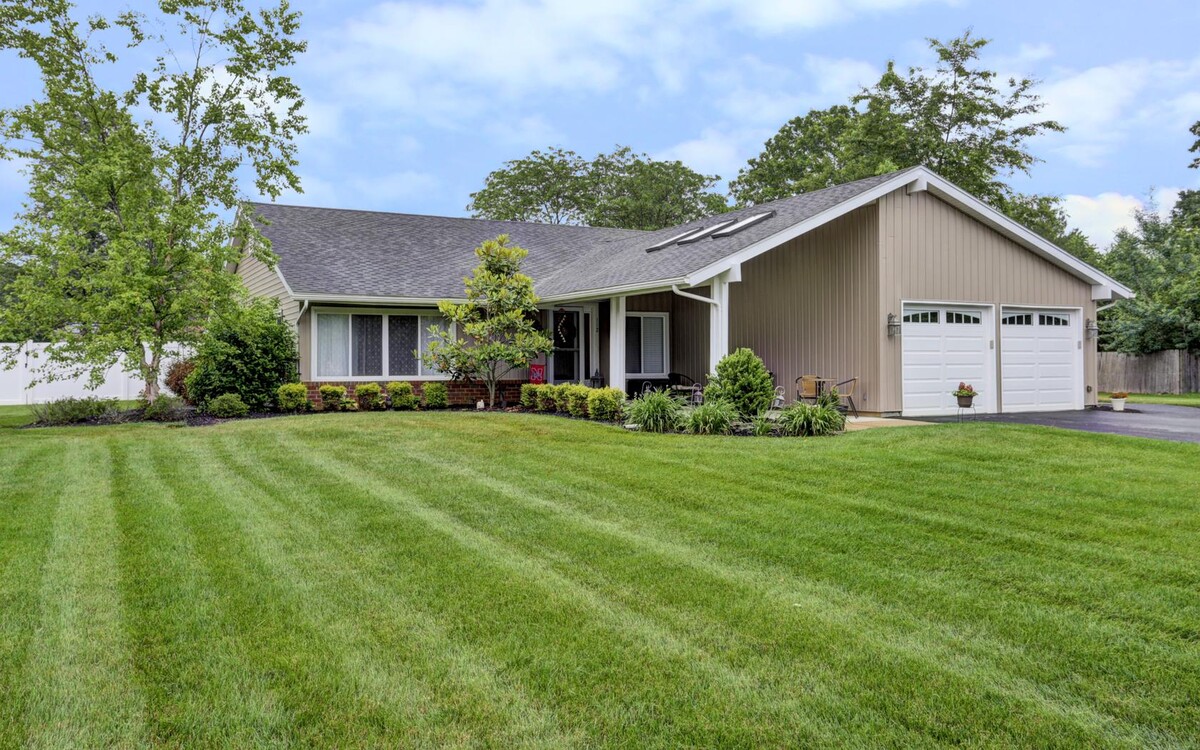 Images Patrice Cornett, Re/Max Select - Sales Associate