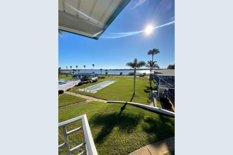 Images Jennifer Daniell, HELP-U-SELL EXPRESS REALTY