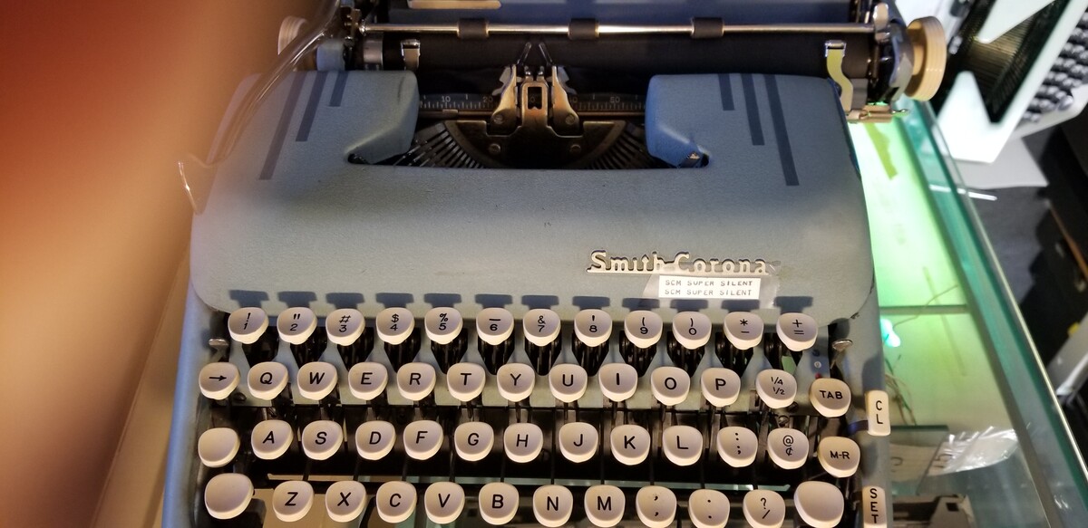 Images Rees Electronics/ Star Typewriters