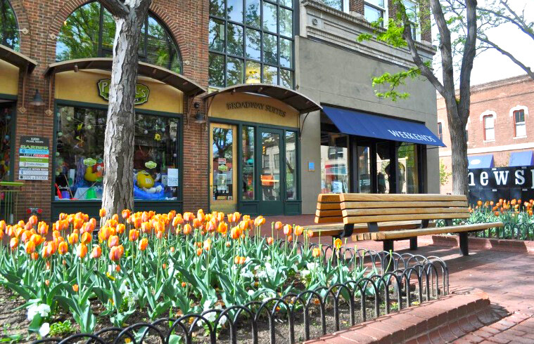 Images Stacey Richter - Colorado Landmark, Realtors®
