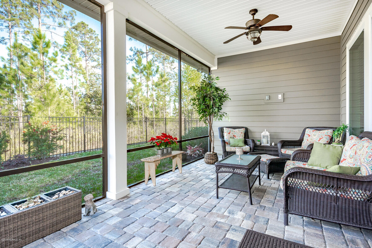 Images Compass Real Estate, Erin E King MBA, Realtor