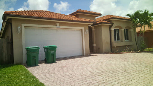 Images BG Rain Gutter Corp