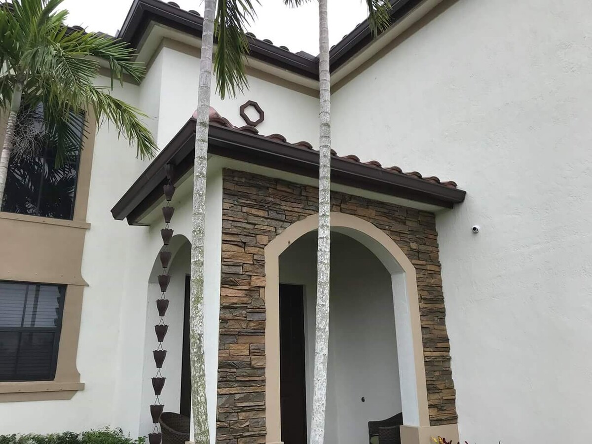 Images BG Rain Gutter Corp