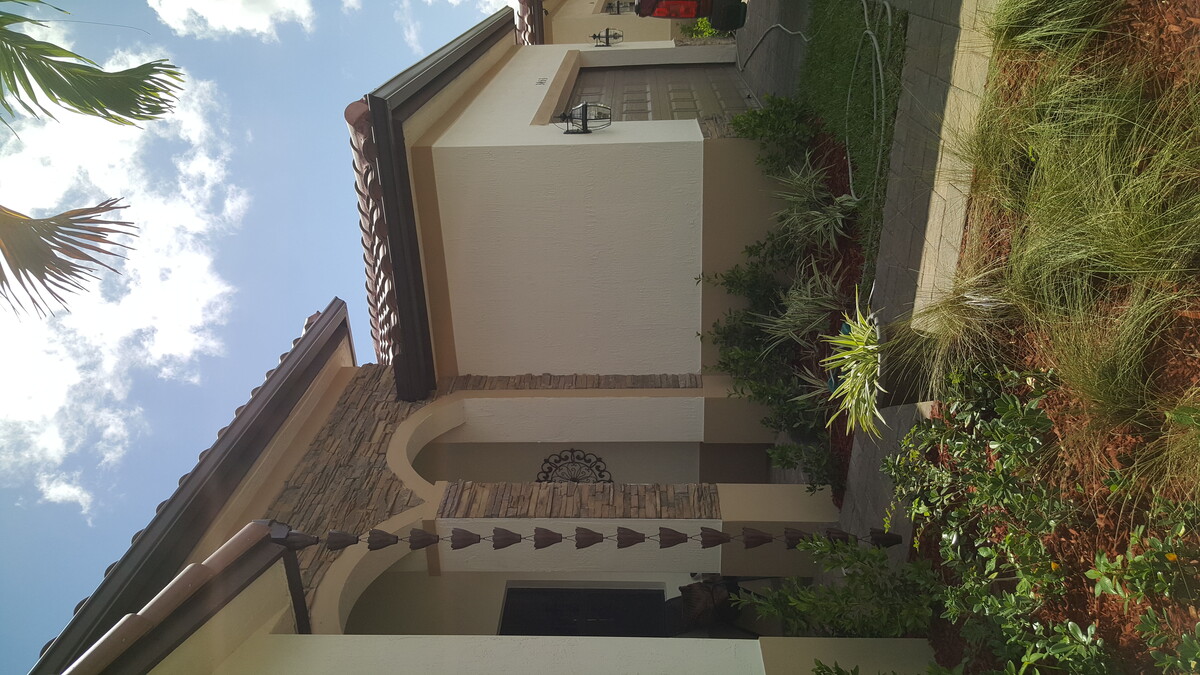 Images BG Rain Gutter Corp