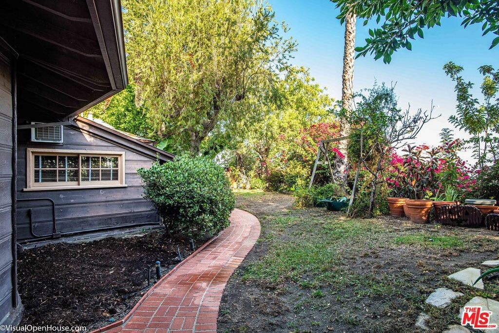 Images Sean Dye Real Estate - Keller Williams Beverly Hills