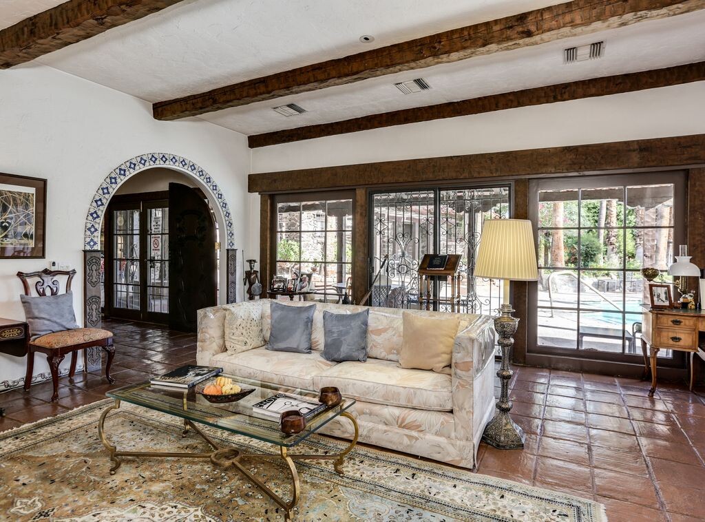 Images Sean Dye Real Estate - Keller Williams Beverly Hills