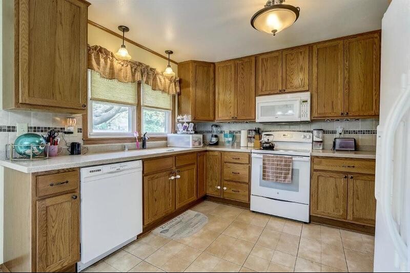 Images Curt Bauer Realtor First Weber, Inc.