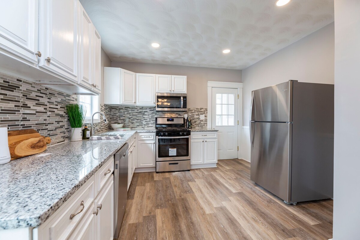 Images Dave Antonelli - My RI Agent at Slocum Realty