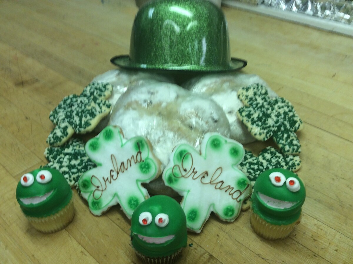 Images Yellow Cottage Deli & Bakery