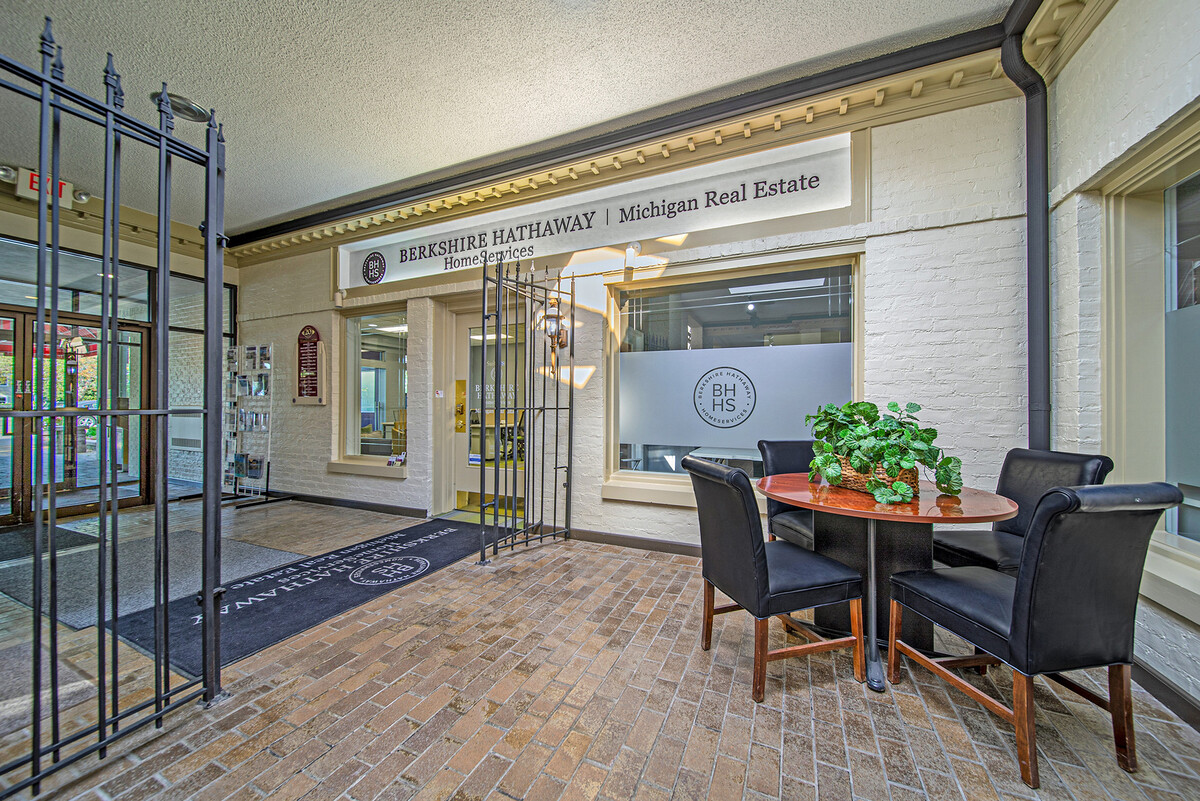 Images Rick Clark- Berkshire Hathaway, Michigan Real Estate