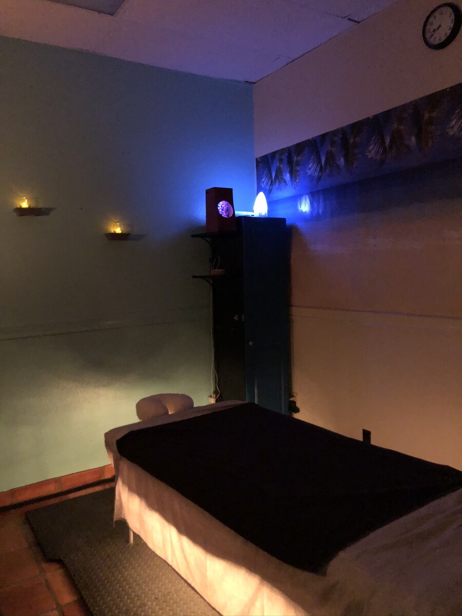 Images Lisa's Relaxing Massage