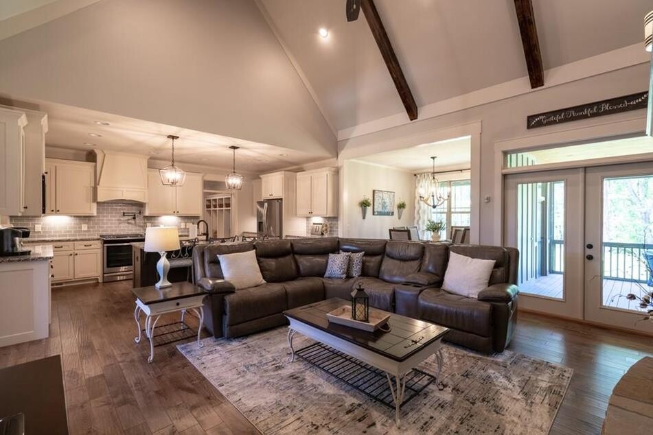 Images Rena Waples Your Local Coldwell Banker Realtor