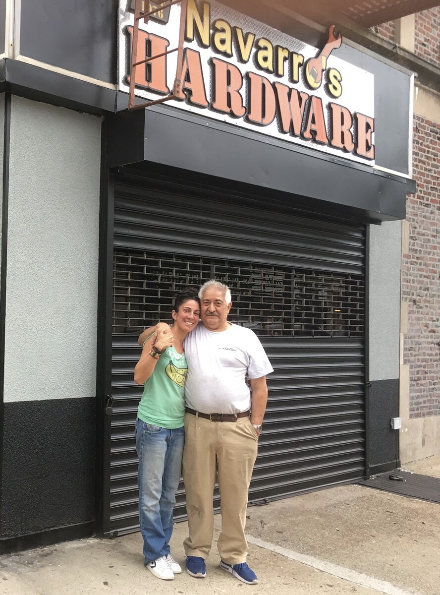 Images Navarro's Hardware Store
