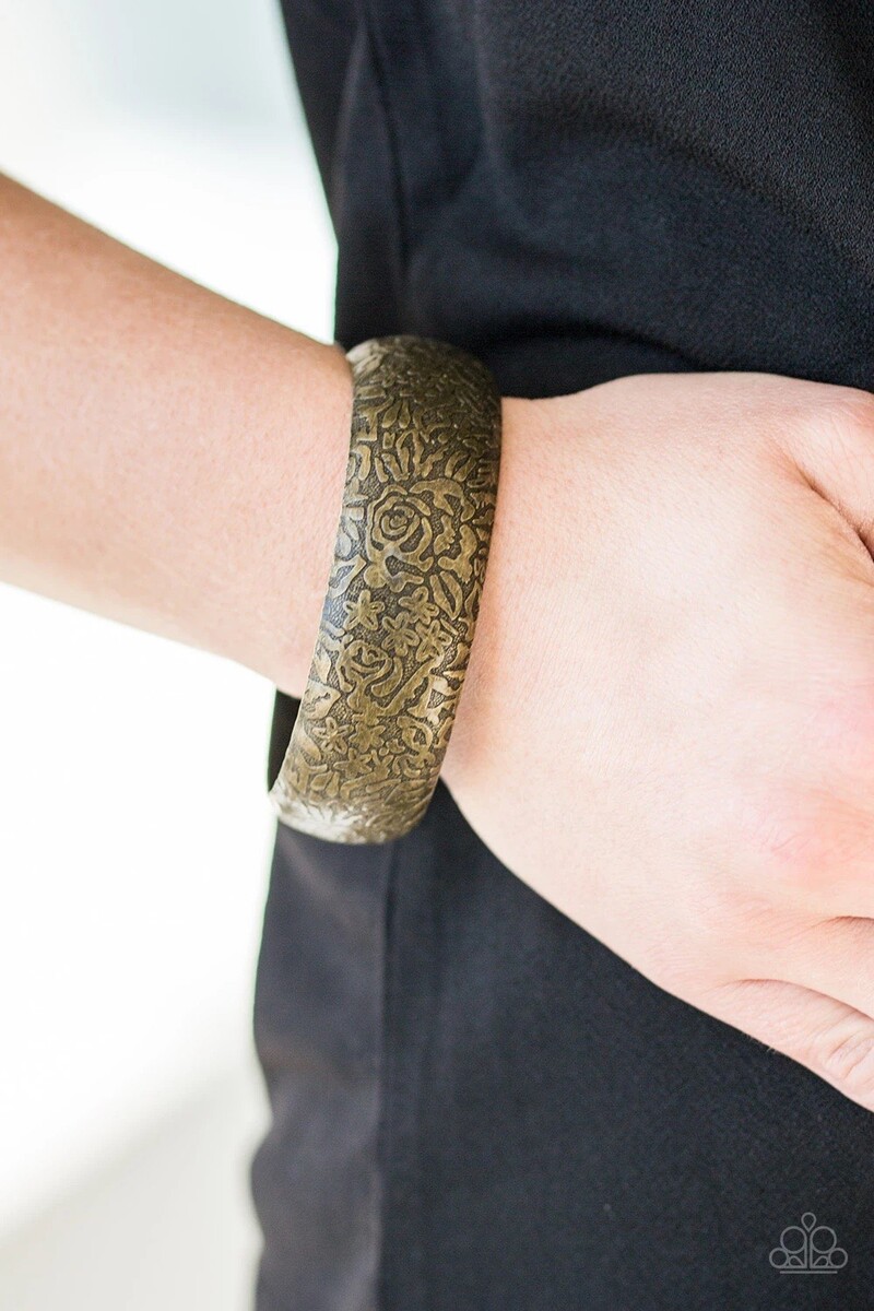 Images The Crimson Collection LLC