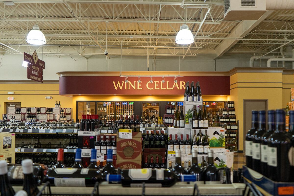 Images Binny's Beverage Depot - Algonquin