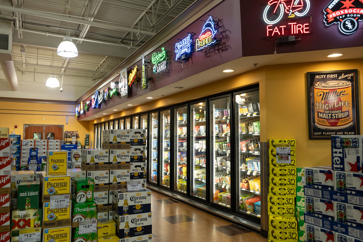 Images Binny's Beverage Depot - Algonquin