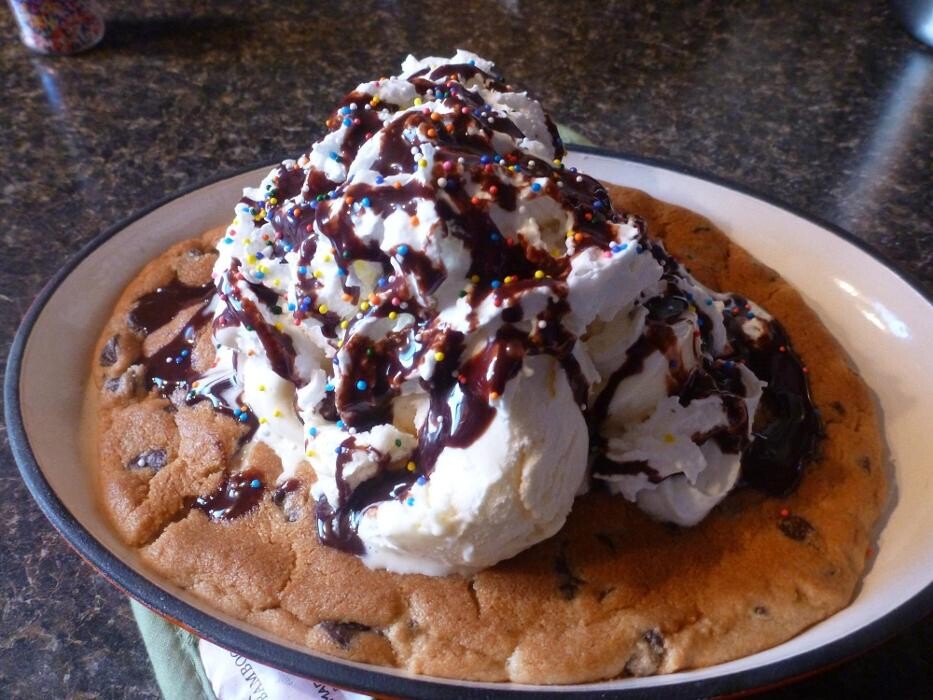 Images Happy Joe's Pizza & Ice Cream - Clinton