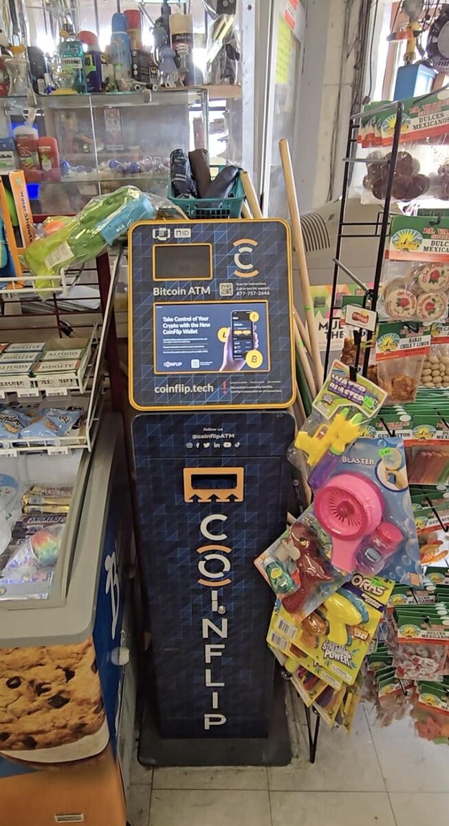 Images CoinFlip Bitcoin ATM - Pacific Market (Huntington Park)