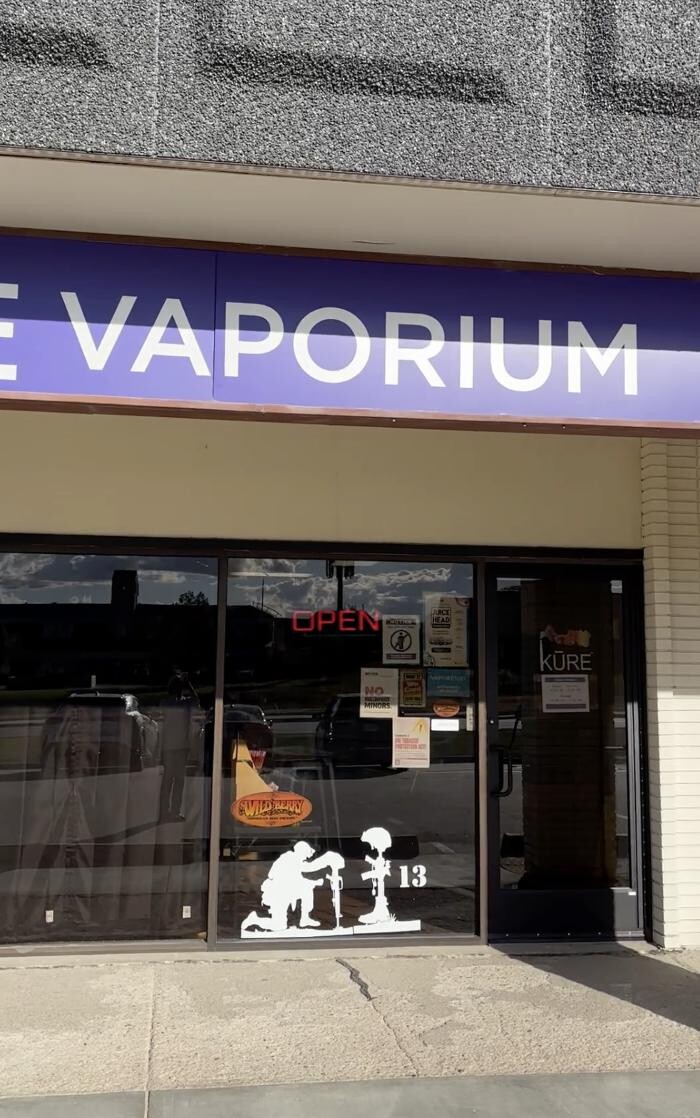 Images CoinFlip Bitcoin ATM - Kure Vaporium (Bellevue)