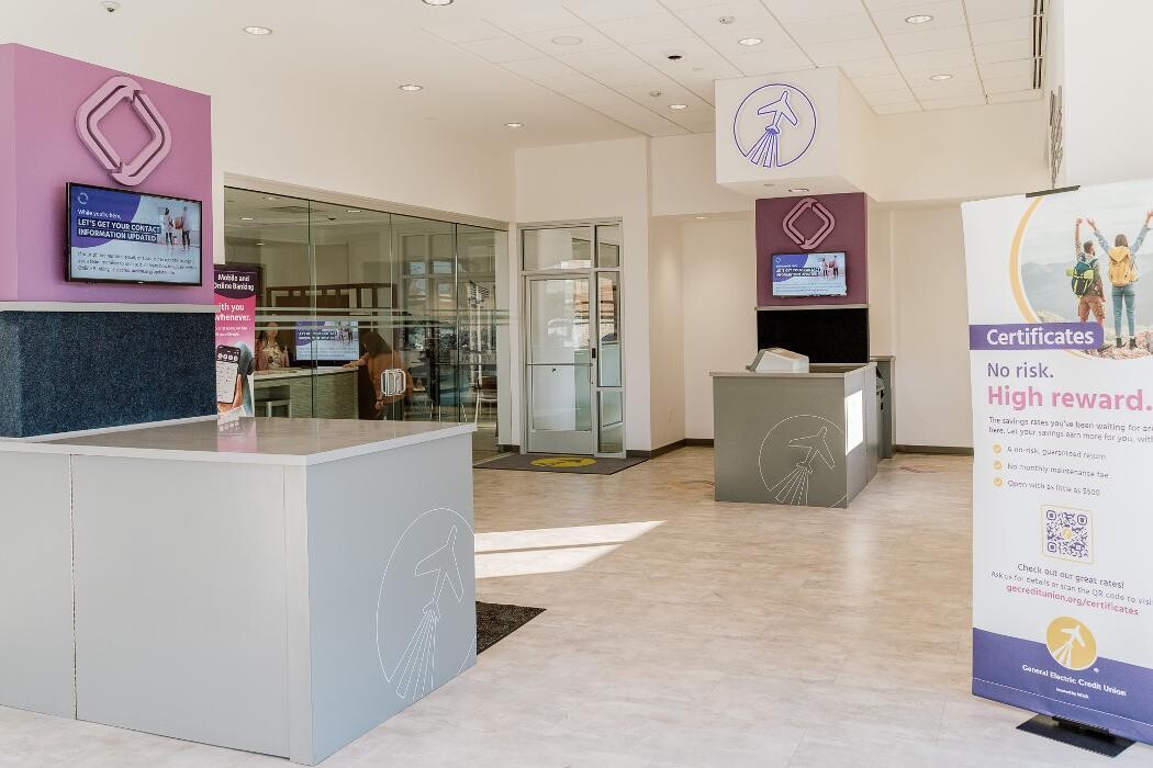 Images General Electric Credit Union (Oakley)