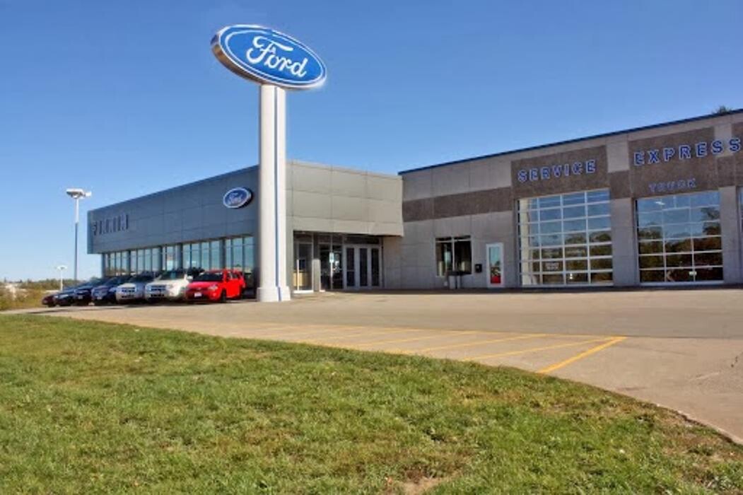 Finnin Ford Logo