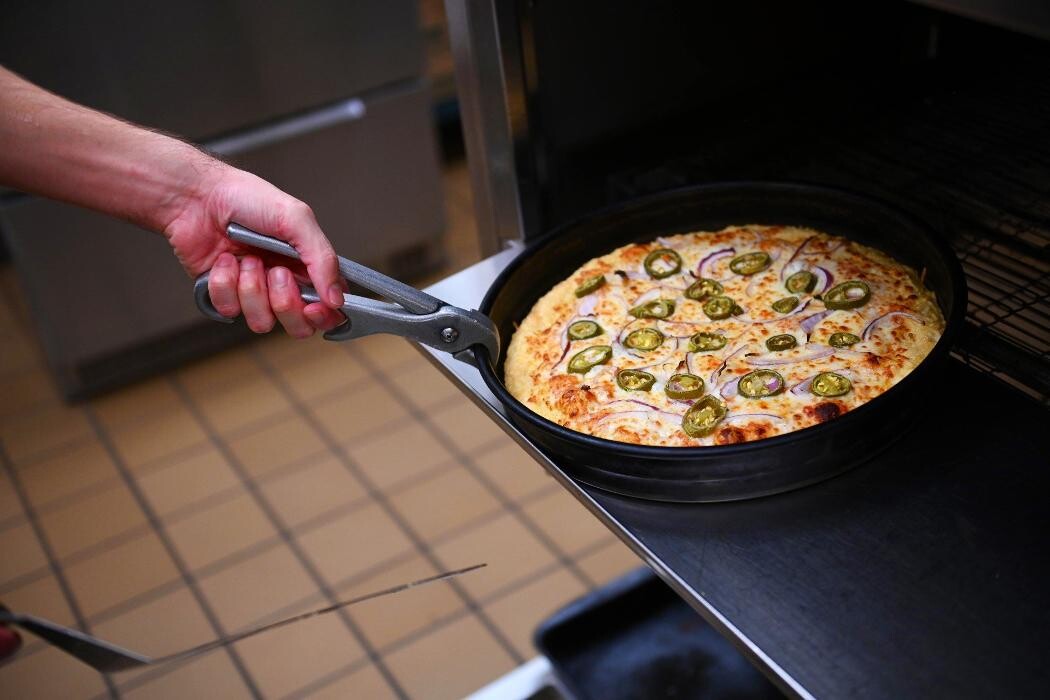Images Hungry Howie's Pizza