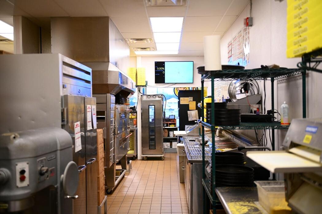 Images Hungry Howie's Pizza