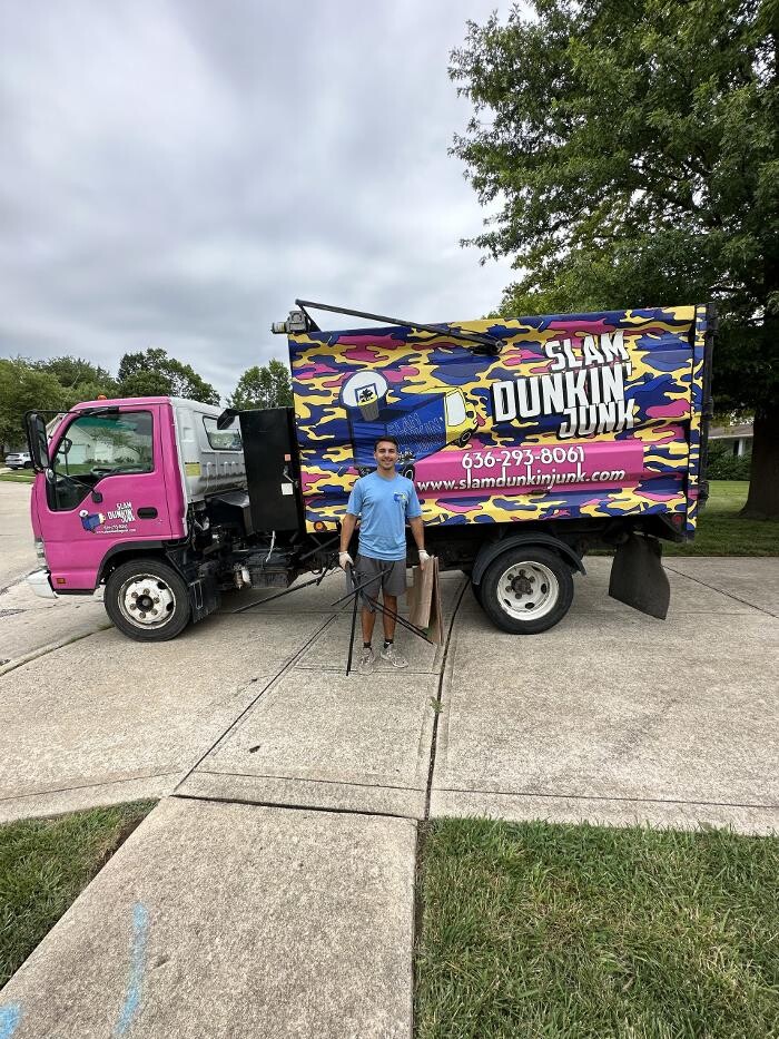 Images Slam Dunkin Junk, LLC