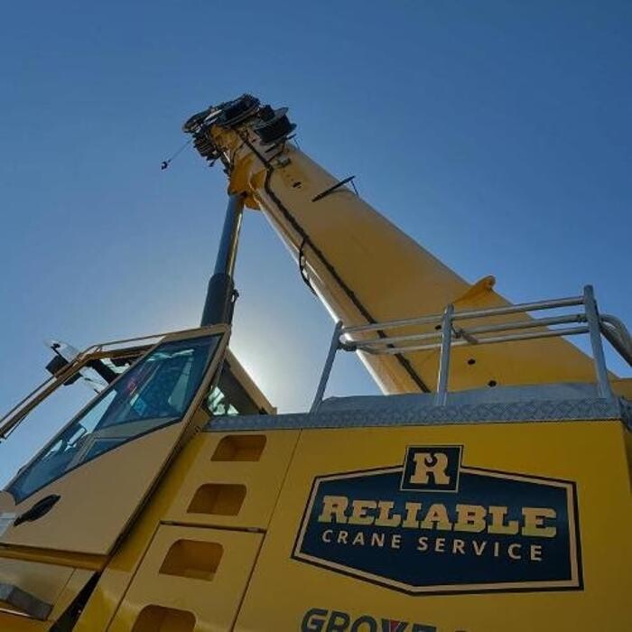 Reliable Crane Service Logo