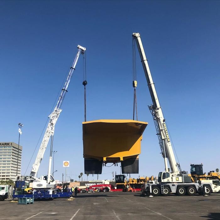 Images Reliable Crane Service