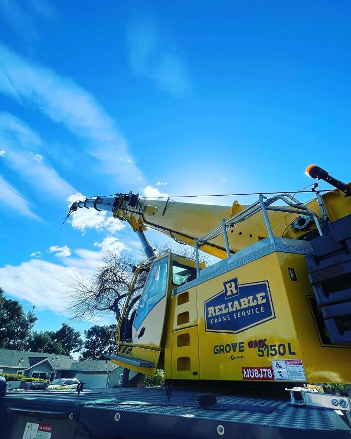 Images Reliable Crane Service