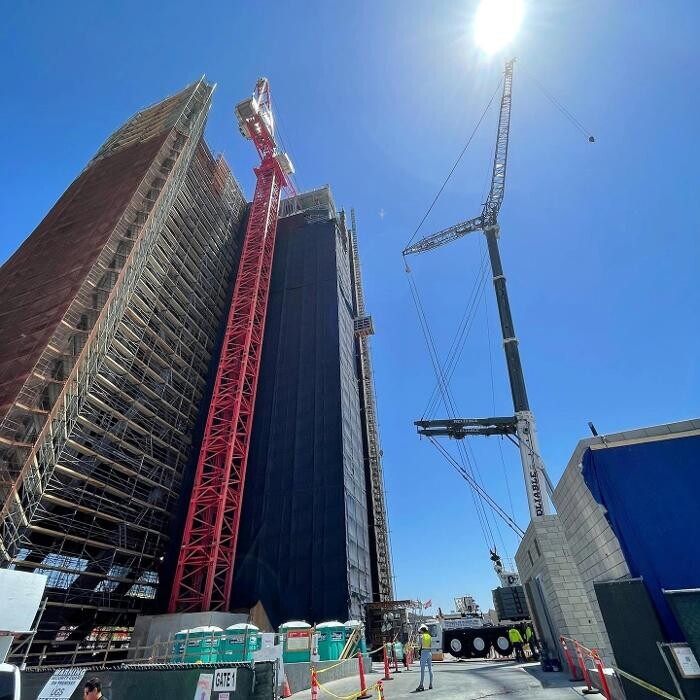 Images Reliable Crane Service