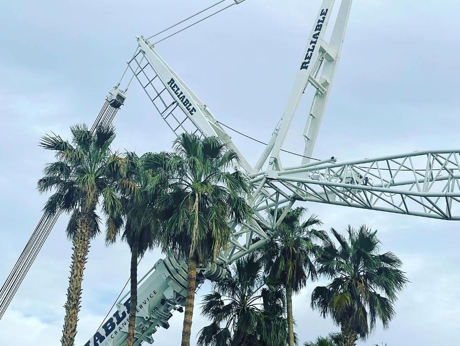 Images Reliable Crane Service