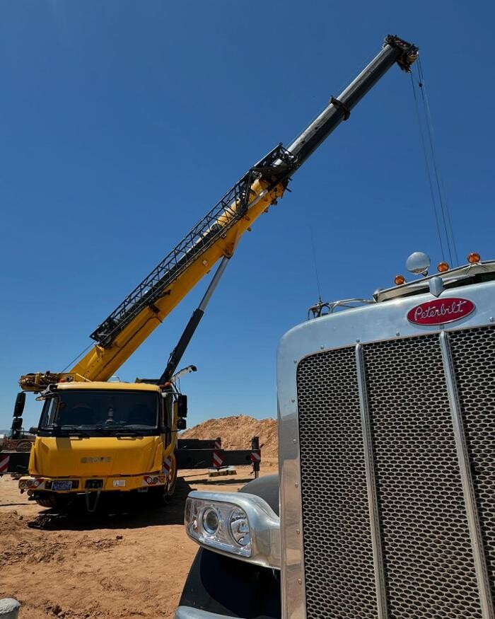 Images Reliable Crane Service