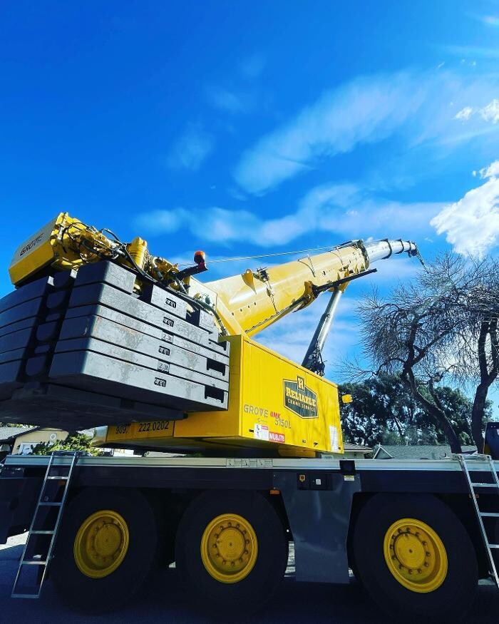 Images Reliable Crane Service