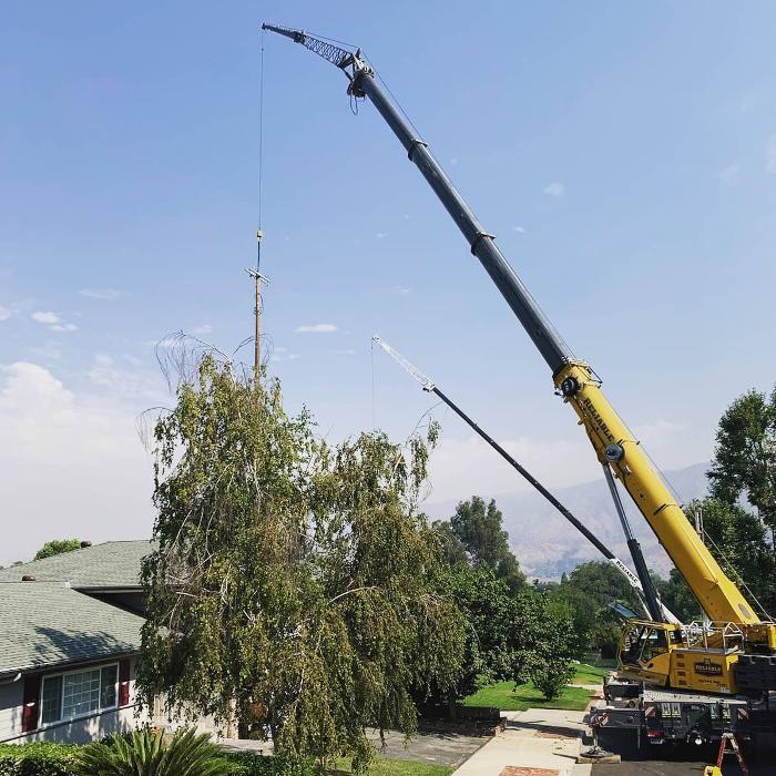 Images Reliable Crane Service