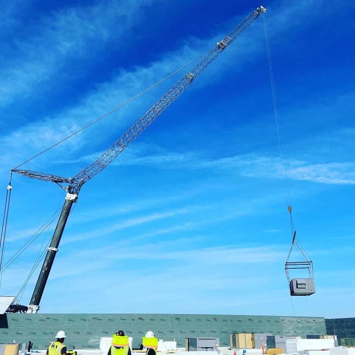 Images Reliable Crane Service