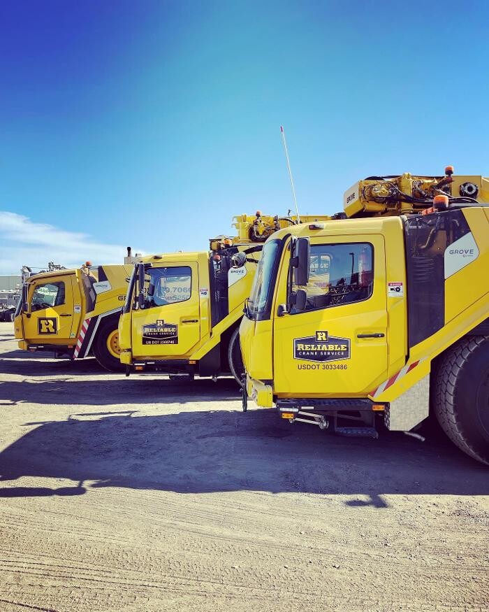 Images Reliable Crane Service