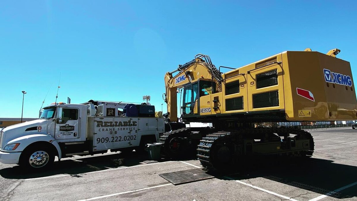 Images Reliable Crane Service
