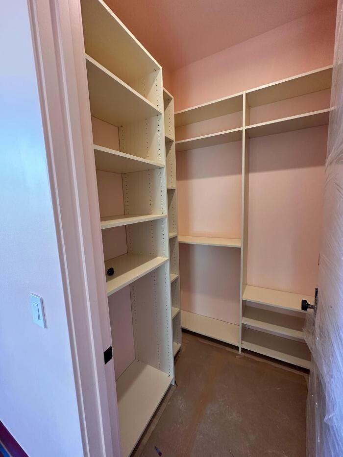 Images Bella Closets & Cabinets