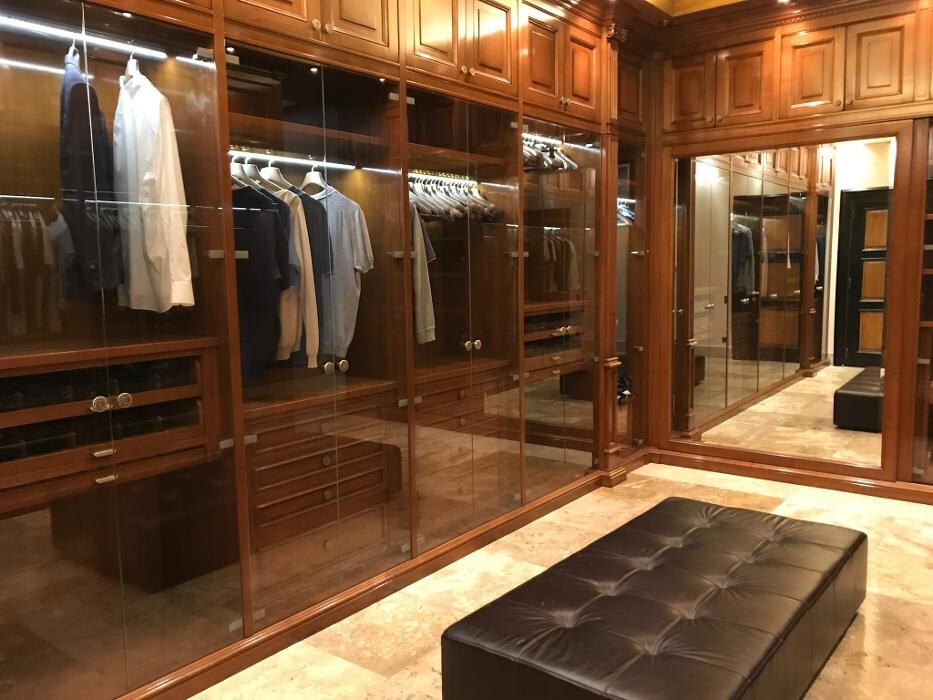 Images Bella Closets & Cabinets