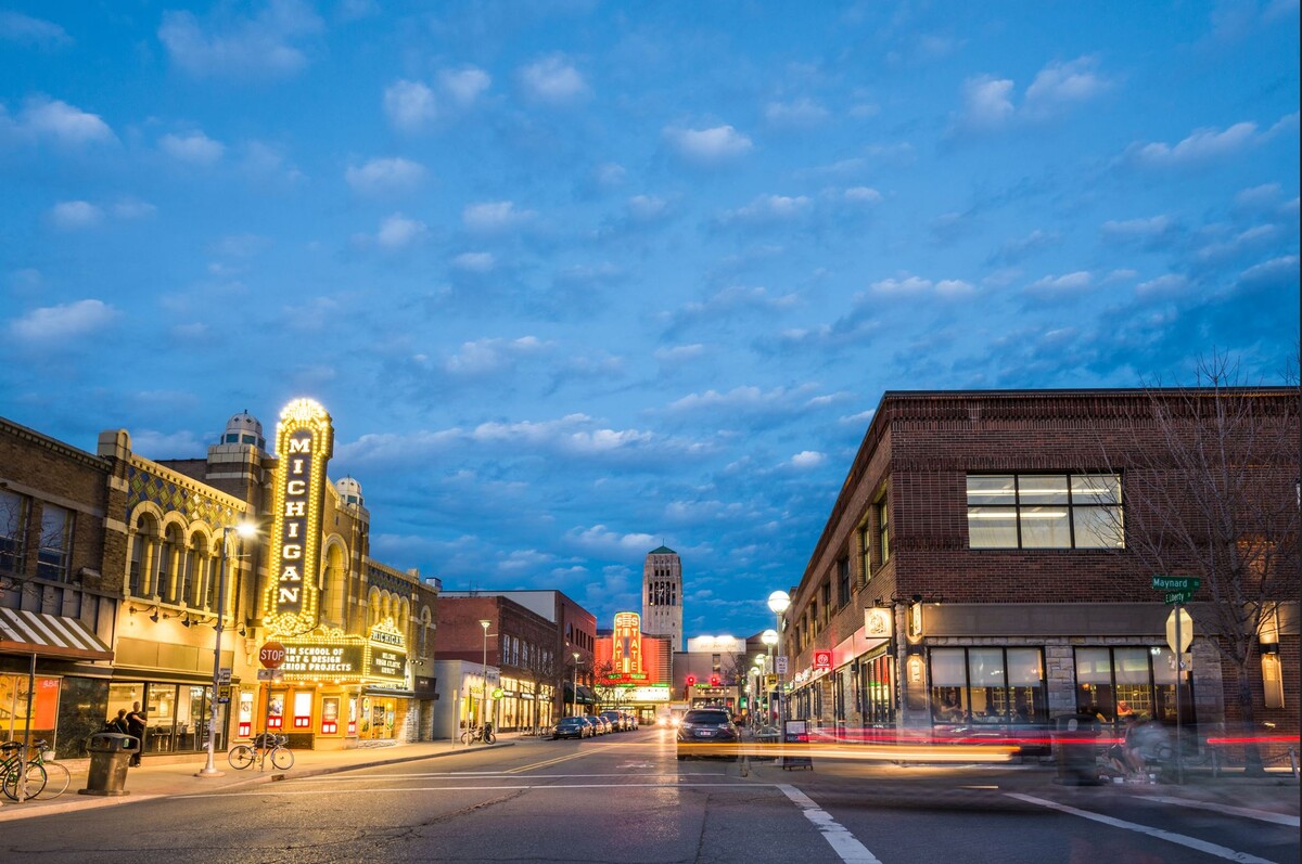 Images Colliers Ann Arbor