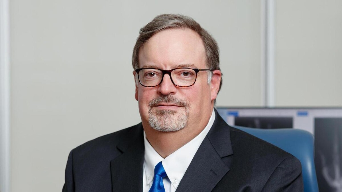 Images S. Louis Bridges, Jr., MD, PhD